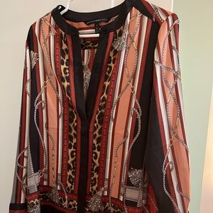 White House Black Market shirt size 6 brand new